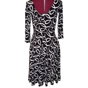 NWOT London Times size 8 crossover bust fitted waist   midi black white dress